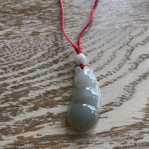 White jade pea pod pendant